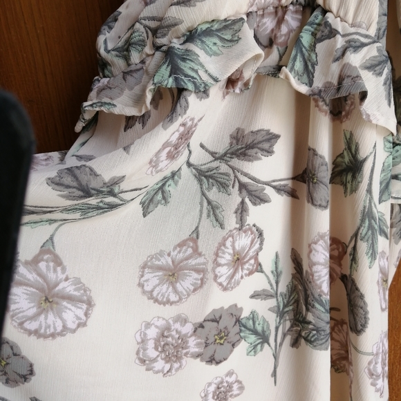 Medium DEX summer dress pink blush nude floral ruffle chiffon - Picture 6 of 8